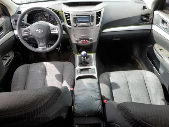 ✅ 2012 Subaru Legacy Premium • VIN: 4S3BMAC67C1013684 • Lot: 49738095. Wystawiony na Copart z przebiegiem 183 372 mil. Bezpłatny archiwum sprzedaży aukcyjnych z USA i szczegółowy raport historii pojazdu na DreamBid. Zdjęcie 8.