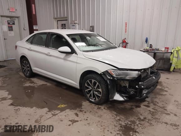 ✅ 2024 Volkswagen Jetta S • VIN: 3VW5M7BU5RM086450 • Lot: 43881443. Listed on IAAI with 34,011 mi. Free auction sales archive from the USA and detailed vehicle history report at DreamBid. Image 1.