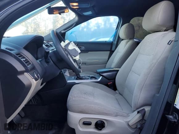 ✅ 2015 Ford Explorer • VIN: 1FM5K7B80FGC27938 • Lot: 85951365. Listed on Copart with 268,415 mi. Free auction sales archive from the USA and detailed vehicle history report at DreamBid. Image 7.