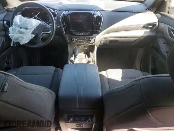 ✅ 2022 Chevrolet Traverse LT Cloth • VIN: 1GNEVGKW7NJ125247 • Lot: 82244165. Listed on Copart with 25,051 mi. Free auction sales archive from the USA and detailed vehicle history report at DreamBid. Image 8.