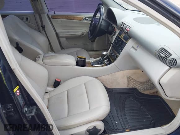 ✅ 2007 Mercedes-Benz C 230 Sport • VIN: WDBRF52H07F921534 • Lot: 43333016. Listed on IAAI with 197,359 mi. Free auction sales archive from the USA and detailed vehicle history report at DreamBid. Image 5.