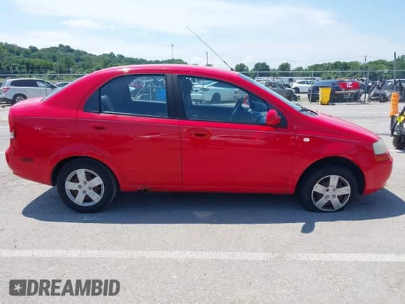 2006 Chevrolet Aveo LS z VIN KL1TD56676B533414, wystawiony jako IAAI lot #42681929 z przebiegiem 176 963 mil mil oraz . Historia ofert i sprzedaży dostępna na DreamBid. Obrazek 13.