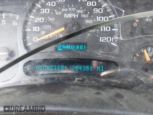 ✅ 2004 GMC Yukon XL SLT • VIN: 3GKFK16Z24G330454 • Lot: 42435645. Listed on IAAI with 204,351 mi. Free auction sales archive from the USA and detailed vehicle history report at DreamBid. Image 15.