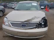 ✅ 2005 Ford Five Hundred Limited • VIN: 1FAHP28185G162678 • Lot: 43568524. Wystawiony na IAAI z przebiegiem 40 212 mil. Bezpłatny archiwum sprzedaży aukcyjnych z USA i szczegółowy raport historii pojazdu na DreamBid. Zdjęcie 6.