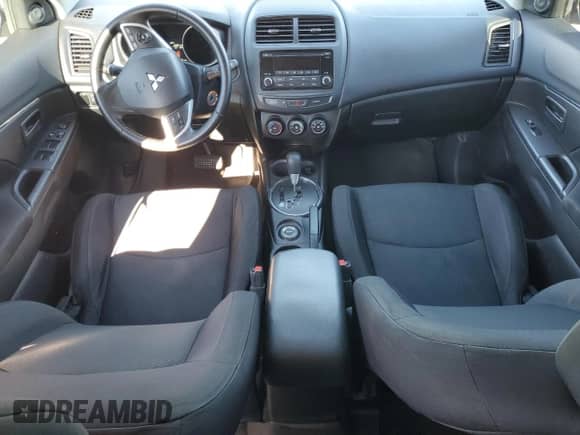 2015 Mitsubishi Outlander ES с VIN 4A4AR3AW6FE056687, выставлен на аукционе Copart как лот 86441125 с пробегом 139 922 миль миль и Списание • Salvage title. История ставок и продаж доступна на DreamBid. Изображение 8.