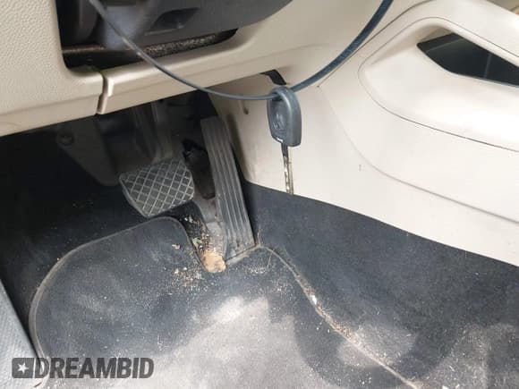 ✅ 2010 Volkswagen Jetta Limited Edition • VIN: 3VWAZ7AJ7AM164352 • Lot: 42897271. Listed on IAAI with 100,814 mi. Free auction sales archive from the USA and detailed vehicle history report at DreamBid. Image 11.