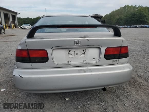 ✅ 1998 Honda Civic EX • VIN: 1HGEJ8246WL024040 • Lot: 80901995. Listed on Copart with 196,772 mi. Free auction sales archive from the USA and detailed vehicle history report at DreamBid. Image 6.