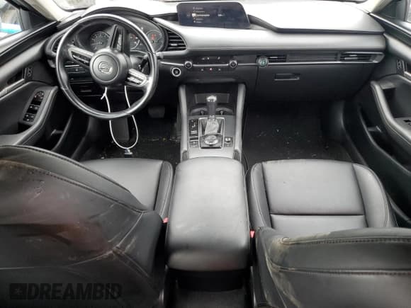 ✅ 2020 Mazda 3 Select • VIN: JM1BPACL1L1174285 • Lot: 71471485. Wystawiony na Copart z przebiegiem 56 899 mil. Bezpłatny archiwum sprzedaży aukcyjnych z USA i szczegółowy raport historii pojazdu na DreamBid. Zdjęcie 8.