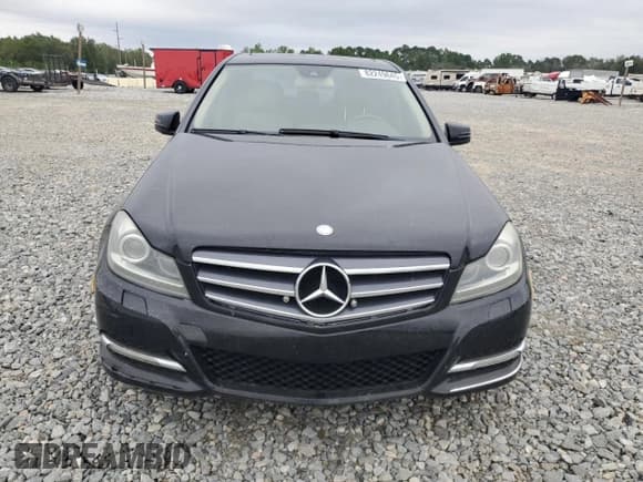 ✅ 2013 Mercedes-Benz C 250 Luxury • VIN: WDDGF4HB0DR262747 • Лот: 82249645. Опубликован ранее на Copart с пробегом 154 699 миль. Бесплатный доступ к архиву аукционных продаж из США и подробный отчёт об истории автомобиля на DreamBid. Изображение 5.