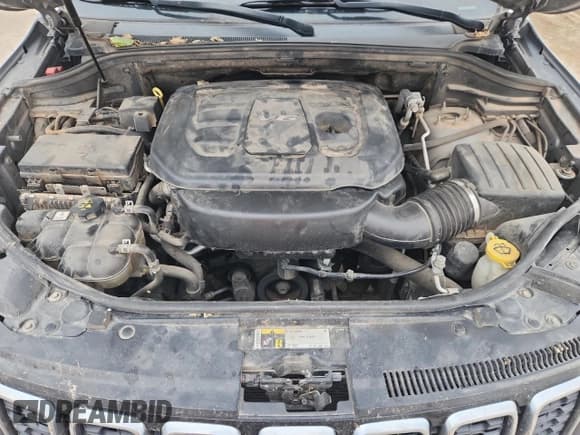 ✅ 2018 Jeep Grand Cherokee Limited • VIN: 1C4RJEBG9JC221690 • Lot: 80305975. Listed on Copart with 131,453 mi. Free auction sales archive from the USA and detailed vehicle history report at DreamBid. Image 12.