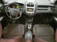 ✅ 2009 Kia Sportage LX • VIN: KNDJE723397602904 • Lot: 68704055. Wystawiony na Copart z przebiegiem 150 882 mil. Bezpłatny archiwum sprzedaży aukcyjnych z USA i szczegółowy raport historii pojazdu na DreamBid. Zdjęcie 8.