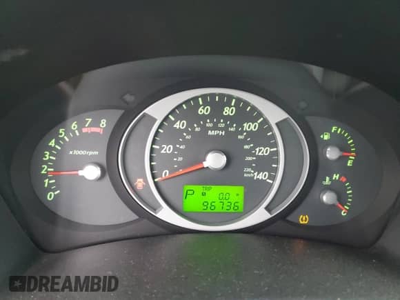 2008 Hyundai Tucson GLS z VIN KM8JM12B78U855842, wystawiony jako Copart lot #84221384 z przebiegiem 96 736 mil mil oraz Czysty tytuł • Clean title. Historia ofert i sprzedaży dostępna na DreamBid. Obrazek 9.