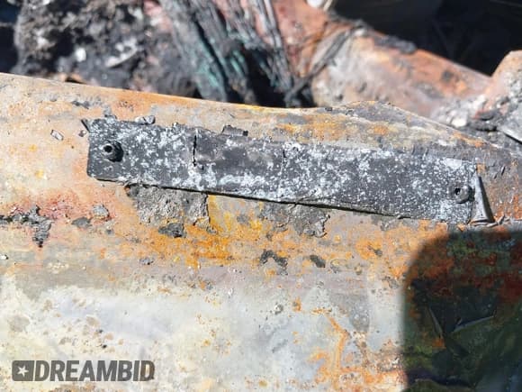 ✅ 2014 Chevrolet Malibu LT • VIN: 1G11C5SL5EF222028 • Lot: 43383037. Listed on IAAI with Not provided. Free auction sales archive from the USA and detailed vehicle history report at DreamBid. Image 9.