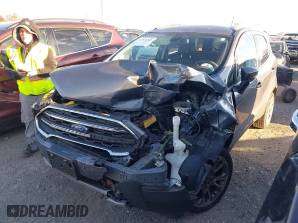 ✅ 2018 Ford EcoSport Titanium • VIN: MAJ3P1VE5JC197255 • Lot: 43624742. Listed on IAAI with Not provided. Free auction sales archive from the USA and detailed vehicle history report at DreamBid. Image 17.