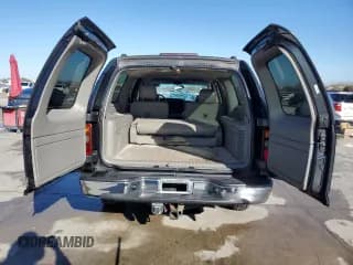 ✅ 2003 Chevrolet Suburban LT • VIN: 1GNGK26U33R278686 • Лот: 86648554. Опубликован ранее на Copart с пробегом 209 059 миль. Бесплатный доступ к архиву аукционных продаж из США и подробный отчёт об истории автомобиля на DreamBid. Изображение 6.