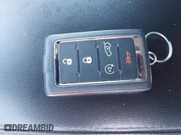 ✅ 2022 Jeep Grand Cherokee Limited • VIN: 1C4RJKBG7N8599286 • Lot: 43107691. Wystawiony na IAAI z przebiegiem 75 777 mil. Bezpłatny archiwum sprzedaży aukcyjnych z USA i szczegółowy raport historii pojazdu na DreamBid. Zdjęcie 11.