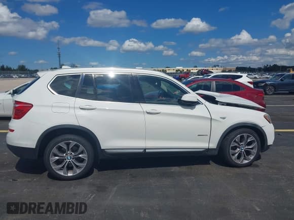 ✅ 2017 BMW X3 sDrive28i • VIN: 5UXWZ7C32H0X42988 • Lot: 43442579. Wystawiony na IAAI z przebiegiem 99 975 mil. Bezpłatny archiwum sprzedaży aukcyjnych z USA i szczegółowy raport historii pojazdu na DreamBid. Zdjęcie 14.