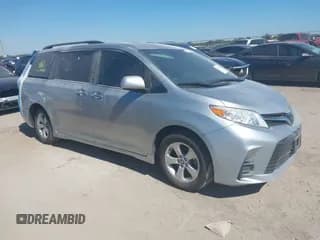 ✅ 2020 Toyota Sienna LE • VIN: 5TDKZ3DCXLS021542 • Lot: 43424830. Listed on IAAI with 70,000 mi. Free auction sales archive from the USA and detailed vehicle history report at DreamBid. Image 1.
