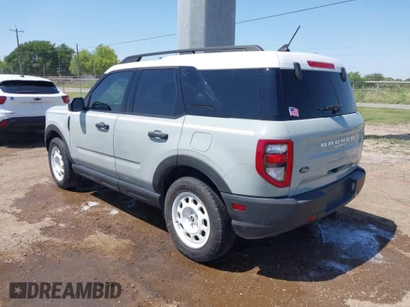 ✅ 2023 Ford Bronco Sport Heritage • VIN: 3FMCR9G60PRD88788 • Lot: 41992912. Listed on IAAI with 30,107 mi. Free auction sales archive from the USA and detailed vehicle history report at DreamBid. Image 3.