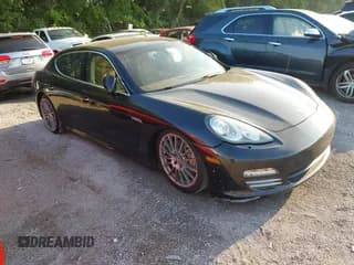 ✅ 2013 Porsche Panamera S • VIN: WP0AB2A7XDL060670 • Lot: 42747640. Wystawiony na IAAI z przebiegiem 154 831 mil. Bezpłatny archiwum sprzedaży aukcyjnych z USA i szczegółowy raport historii pojazdu na DreamBid. Zdjęcie 1.