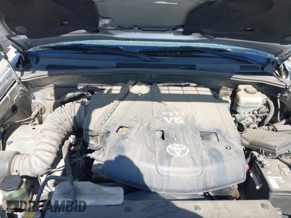 ✅ 2005 Toyota 4Runner SR5 • VIN: JTEZU14R950057049 • Lot: 42265647. Listed on IAAI with 200,326 mi. Free auction sales archive from the USA and detailed vehicle history report at DreamBid. Image 10.