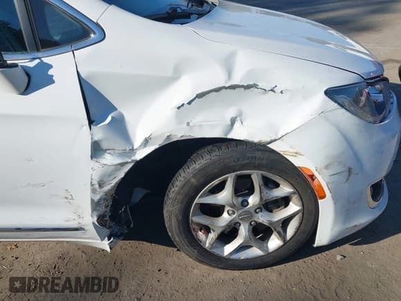 ✅ 2017 Chrysler Pacifica Touring L • VIN: 2C4RC1BG2HR816207 • Лот: 43506861. Опубликован ранее на IAAI с пробегом 68 946 миль. Бесплатный доступ к архиву аукционных продаж из США и подробный отчёт об истории автомобиля на DreamBid. Изображение 6.