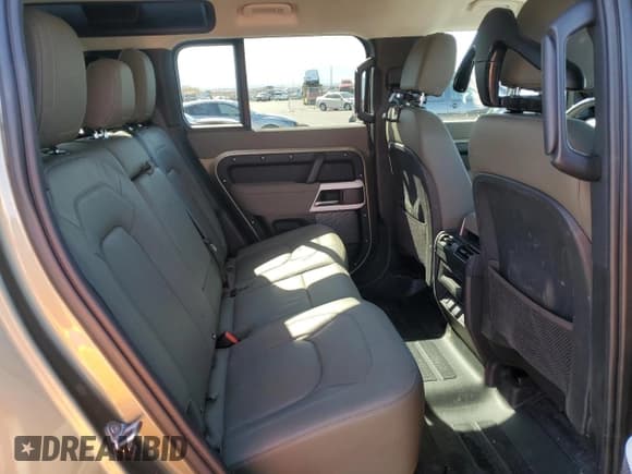 ✅ 2023 Land Rover Defender S • VIN: SALEJ7EX2P2234133 • Lot: 49185905. Listed on Copart with 29,315 mi. Free auction sales archive from the USA and detailed vehicle history report at DreamBid. Image 11.