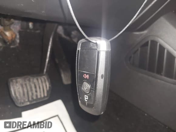 ✅ 2020 Ford Edge SE • VIN: 2FMPK3G95LBA06115 • Lot: 40884705. Wystawiony na IAAI z przebiegiem 54 712 mil. Bezpłatny archiwum sprzedaży aukcyjnych z USA i szczegółowy raport historii pojazdu na DreamBid. Zdjęcie 11.