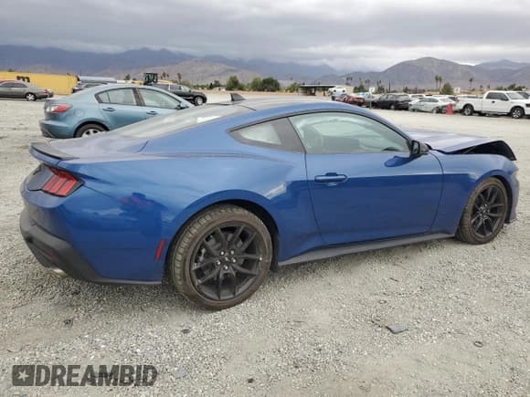✅ 2024 Ford Mustang EcoBoost Premium • VIN: 1FA6P8TH2R5117932 • Lot: 86596765. Listed on Copart with 21,779 mi. Free auction sales archive from the USA and detailed vehicle history report at DreamBid. Image 3.