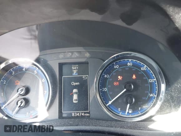 ✅ 2018 Toyota Corolla SE • VIN: 5YFBURHE2JP846039 • Lot: 43451925. Listed on IAAI with 83,474 mi. Free auction sales archive from the USA and detailed vehicle history report at DreamBid. Image 7.