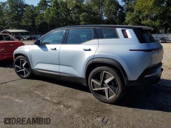 ✅ 2023 Fisker Ocean One • VIN: VCF1ZBU2XPG001983 • Лот: 72367324. Опубликован ранее на Copart с пробегом Не указан. Бесплатный доступ к архиву аукционных продаж из США и подробный отчёт об истории автомобиля на DreamBid. Изображение 2.