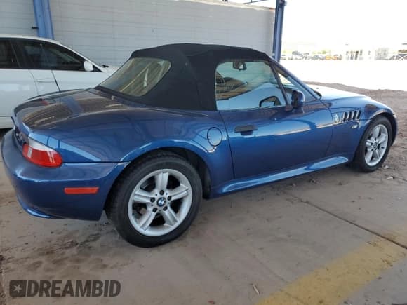 ✅ 2002 BMW Z3 2.5 • VIN: 4USCN33432LM06882 • Лот: 57186805. Опубликован ранее на Copart с пробегом 117 834 миль. Бесплатный доступ к архиву аукционных продаж из США и подробный отчёт об истории автомобиля на DreamBid. Изображение 3.