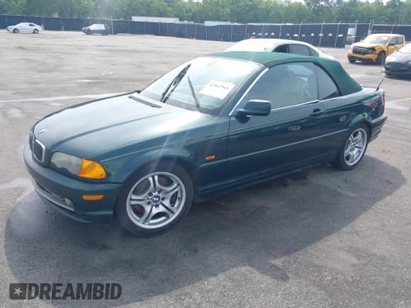 2001 BMW 3 Series 330Ci с VIN WBABS53411JU81299, выставлен на аукционе IAAI как лот 42062965 с пробегом 202 850 миль миль и . История ставок и продаж доступна на DreamBid. Изображение 17.