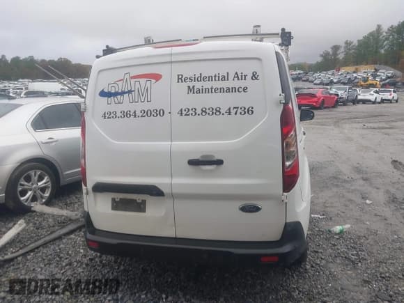 ✅ 2021 Ford Transit Connect XLT • VIN: NM0LS7F20M1486153 • Lot: 43514155. Wystawiony na IAAI z przebiegiem 125 978 mil. Bezpłatny archiwum sprzedaży aukcyjnych z USA i szczegółowy raport historii pojazdu na DreamBid. Zdjęcie 17.