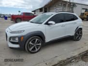 ✅ 2021 Hyundai Kona Limited • VIN: KM8K33A54MU654554 • Лот: 70360664. Опубликован ранее на Copart с пробегом 40 141 миль. Бесплатный доступ к архиву аукционных продаж из США и подробный отчёт об истории автомобиля на DreamBid. Изображение 1.