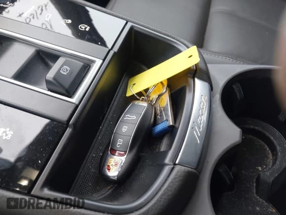 ✅ 2023 Porsche Macan • VIN: WP1AA2A58PLB07022 • Лот: 43782320. Опубликован ранее на IAAI с пробегом 14 612 миль. Бесплатный доступ к архиву аукционных продаж из США и подробный отчёт об истории автомобиля на DreamBid. Изображение 11.