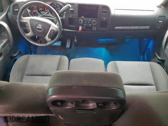 ✅ 2013 GMC Sierra 1500 SLE • VIN: 1GTR1VE09DZ152841 • Лот: 86683525. Опубликован ранее на Copart с пробегом 242 286 миль. Бесплатный доступ к архиву аукционных продаж из США и подробный отчёт об истории автомобиля на DreamBid. Изображение 8.