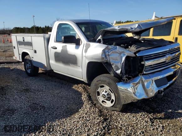 ✅ 2015 Chevrolet Silverado 2500HD Work Truck • VIN: 1GC0CUEGXFZ538701 • Lot: 89376185. Wystawiony na Copart z przebiegiem 198 348 mil. Bezpłatny archiwum sprzedaży aukcyjnych z USA i szczegółowy raport historii pojazdu na DreamBid. Zdjęcie 4.