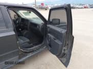 ✅ 2016 Jeep Patriot Sport • VIN: 1C4NJPBA2GD526182 • Lot: 43033927. Wystawiony na IAAI z przebiegiem 108 101 mil. Bezpłatny archiwum sprzedaży aukcyjnych z USA i szczegółowy raport historii pojazdu na DreamBid. Zdjęcie 5.