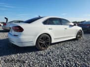 ✅ 2017 Volkswagen Passat R-Line • VIN: 1VWDT7A3XHC082630 • Lot: 89800805. Wystawiony na Copart z przebiegiem 117 057 mil. Bezpłatny archiwum sprzedaży aukcyjnych z USA i szczegółowy raport historii pojazdu na DreamBid. Zdjęcie 3.