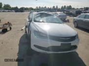 ✅ 2016 Chrysler 200 S • VIN: 1C3CCCBG2GN121128 • Lot: 71313135. Wystawiony na Copart z przebiegiem 86 292 mil. Bezpłatny archiwum sprzedaży aukcyjnych z USA i szczegółowy raport historii pojazdu na DreamBid. Zdjęcie 13.
