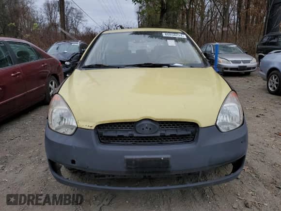 2009 Hyundai Accent Auto GS z VIN KMHCM36CX9U128218, wystawiony jako Copart lot #80858224 z przebiegiem 173 762 mil mil oraz Szkoda całkowita • Salvage title. Historia ofert i sprzedaży dostępna na DreamBid. Obrazek 5.