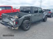 ✅ 2021 Jeep Gladiator Sport S • VIN: 1C6HJTAG5ML570892 • Lot: 42125056. Wystawiony na IAAI z przebiegiem 83 623 mil. Bezpłatny archiwum sprzedaży aukcyjnych z USA i szczegółowy raport historii pojazdu na DreamBid. Zdjęcie 4.