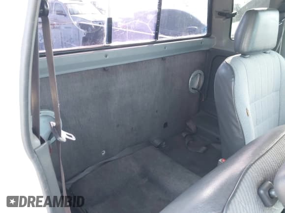 ✅ 1995 Nissan Frontier XE • VIN: 1N6SD16S7SC320717 • Lot: 43926875. Listed on IAAI with 415,090 mi. Free auction sales archive from the USA and detailed vehicle history report at DreamBid. Image 8.