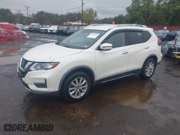 ✅ 2020 Nissan Rogue SV • VIN: JN8AT2MV9LW116042 • Lot: 43445884. Listed on IAAI with 109,257 mi. Free auction sales archive from the USA and detailed vehicle history report at DreamBid. Image 18.