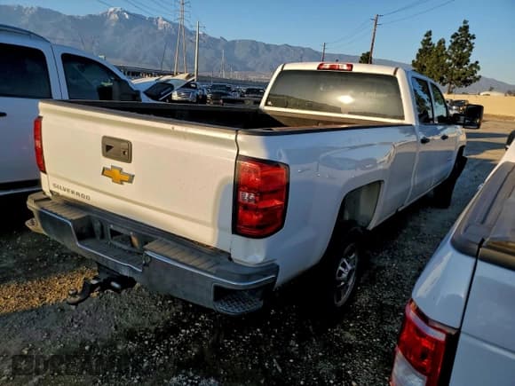 ✅ 2019 Chevrolet Silverado 2500HD Work Truck • VIN: 1GC1CREG1KF210158 • Лот: 86877065. Опубликован ранее на Copart с пробегом 33 987 миль. Бесплатный доступ к архиву аукционных продаж из США и подробный отчёт об истории автомобиля на DreamBid. Изображение 3.