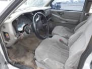 ✅ 2002 Chevrolet S-10 • VIN: 1GCCS19WX28188728 • Лот: 42337500. Опубликован ранее на IAAI с пробегом 305 227 миль. Бесплатный доступ к архиву аукционных продаж из США и подробный отчёт об истории автомобиля на DreamBid. Изображение 5.