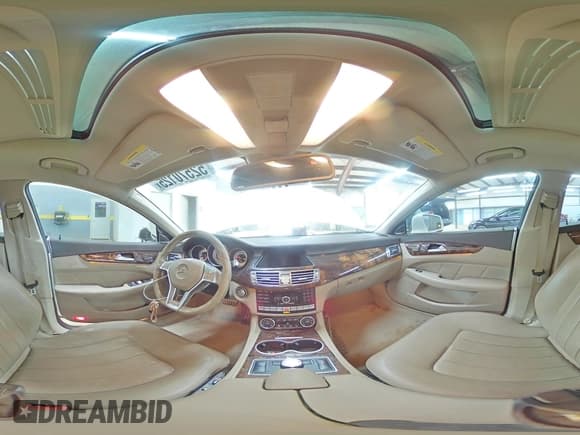 ✅ 2012 Mercedes-Benz CLS 550 • VIN: WDDLJ7DB1CA010670 • Лот: 52570125. Опубликован ранее на Copart с пробегом 103 261 миль. Бесплатный доступ к архиву аукционных продаж из США и подробный отчёт об истории автомобиля на DreamBid. Изображение 13.