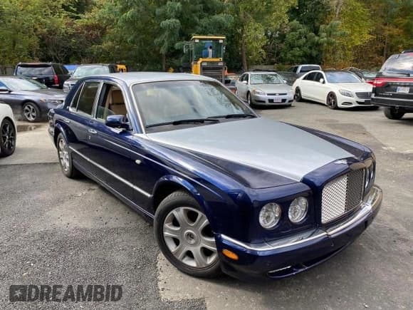 ✅ 2008 Bentley Arnage • VIN: SCBLC47J48CX12700 • Lot: 85558204. Wystawiony na Copart z przebiegiem 72 001 mil. Bezpłatny archiwum sprzedaży aukcyjnych z USA i szczegółowy raport historii pojazdu na DreamBid. Zdjęcie 1.