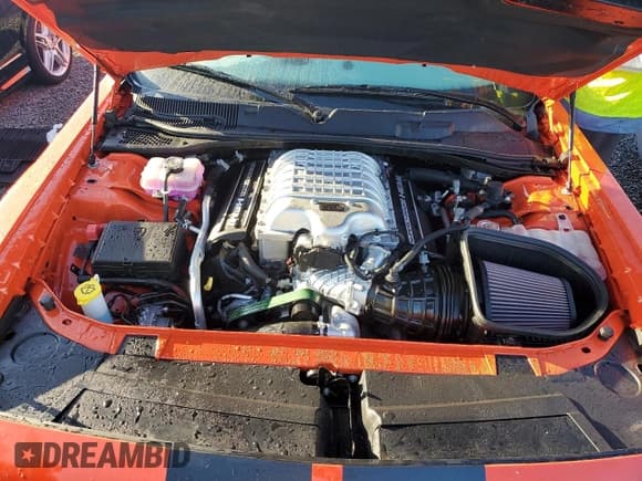 ✅ 2022 Dodge Challenger SRT Hellcat Redeye Widebody • VIN: 2C3CDZL97NH116948 • Lot: 75085104. Wystawiony na Copart z przebiegiem Nie podano. Bezpłatny archiwum sprzedaży aukcyjnych z USA i szczegółowy raport historii pojazdu na DreamBid. Zdjęcie 12.